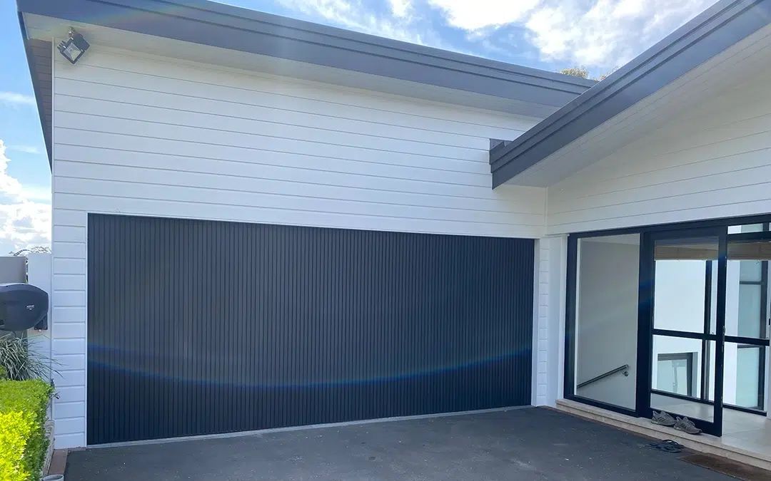 B&D Designer Garage Door images Vertical Ali Batten Black Japan